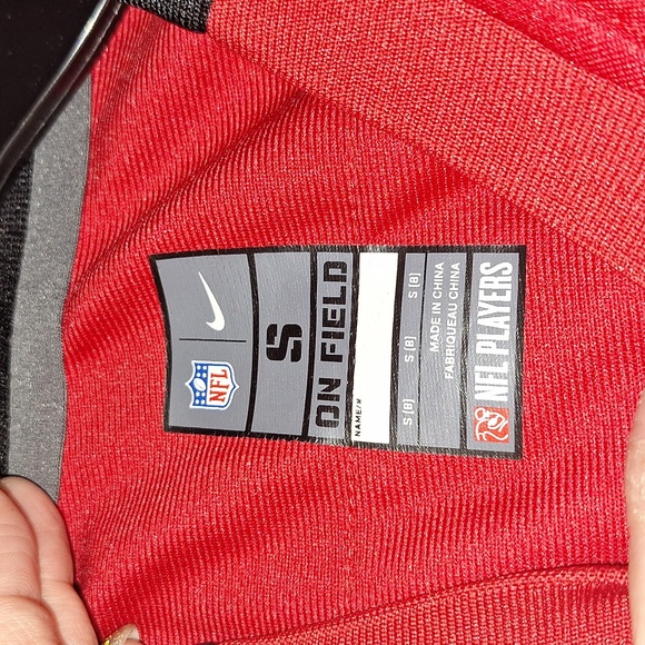 Youth Nike NFL Buccaneers Jersey - Picture 4 of 7